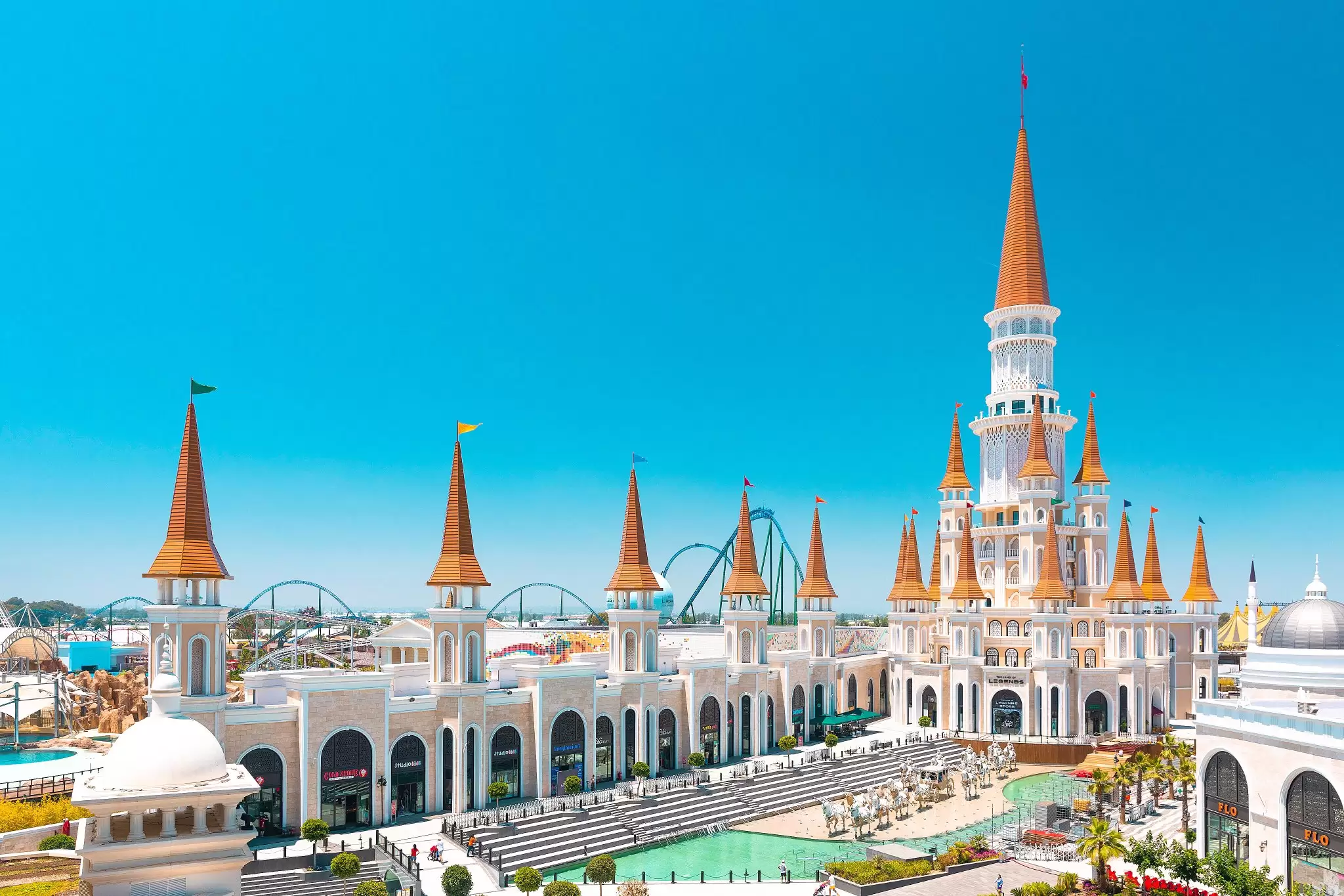 كم يوم تحتاج للاستمتاع الكامل في أرض الأساطير؟